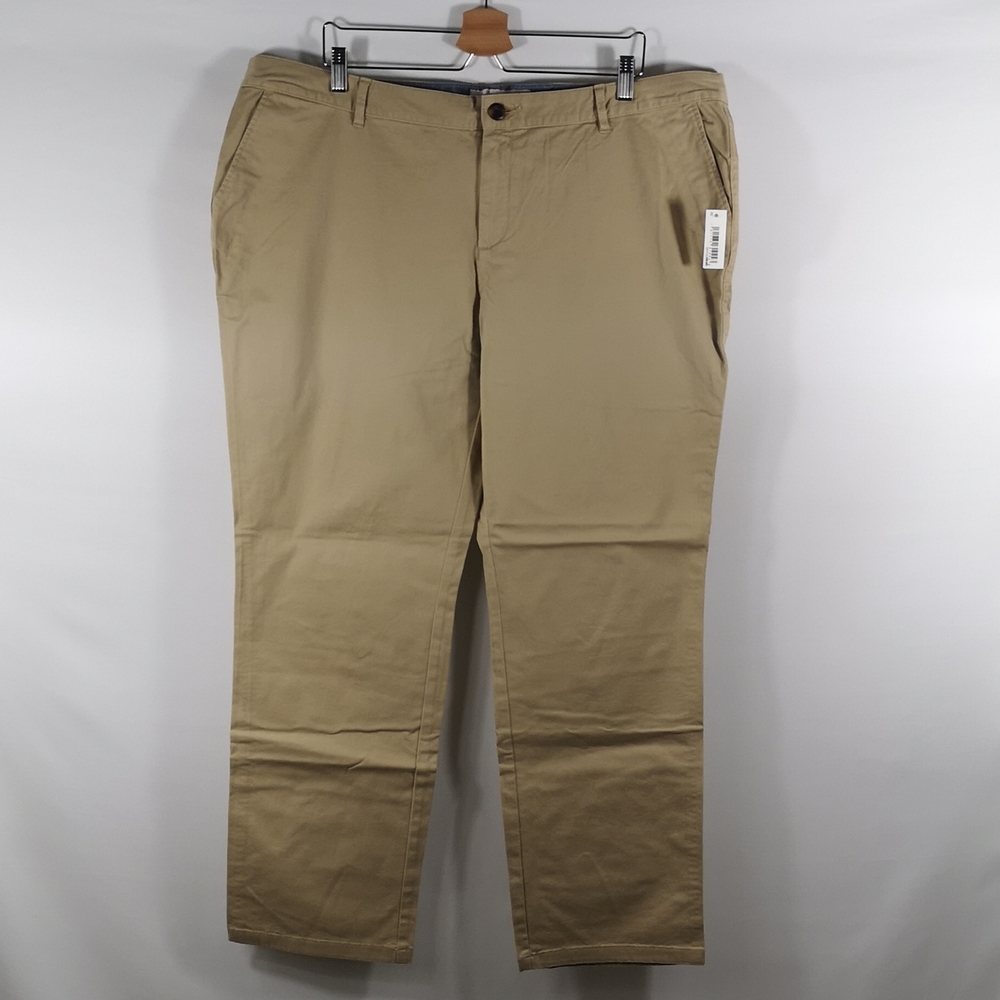 NWT Men's Business Casual Pants, Amazon Essentials, Tan Colour Size 20 No Pleats